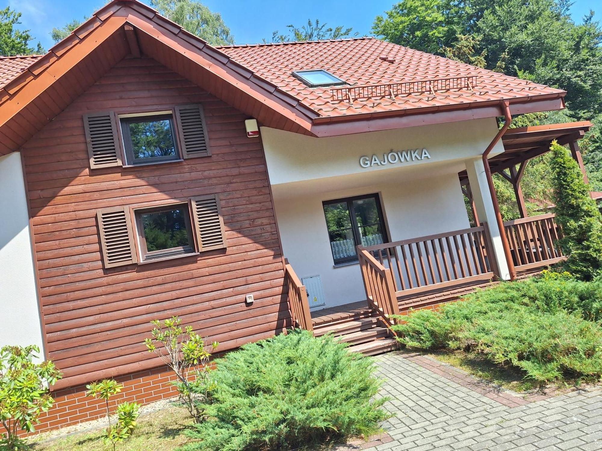 Osrodek Szkoleniowo-Wypoczynkowy "Lesnik" Hotel Ustka Exterior photo